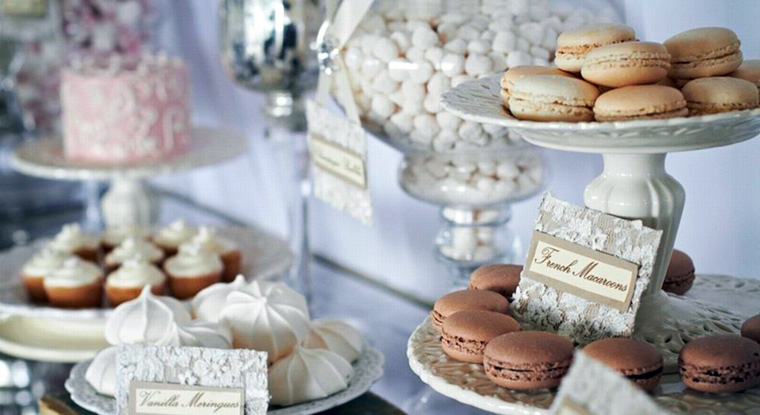 how to organize candy bar at the wedding