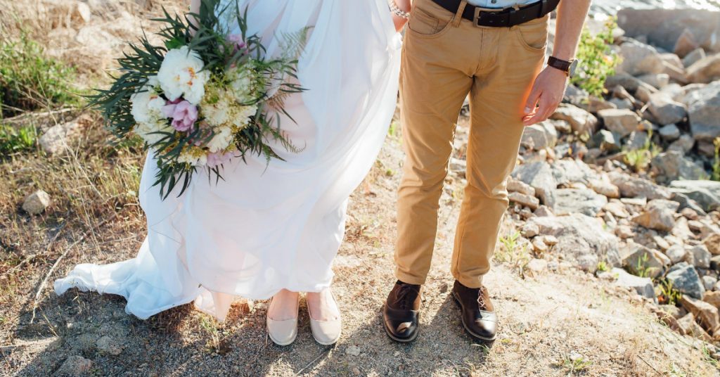 village style outfit for newlyweds